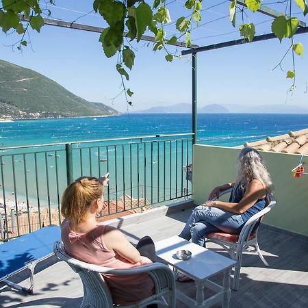 Steven Apartment Vasiliki  Ngoại thất bức ảnh