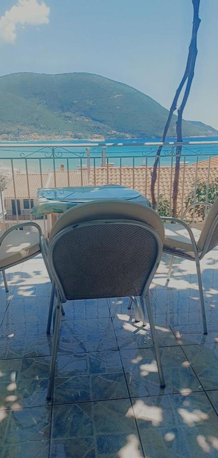 Steven Apartment Vasiliki  Ngoại thất bức ảnh