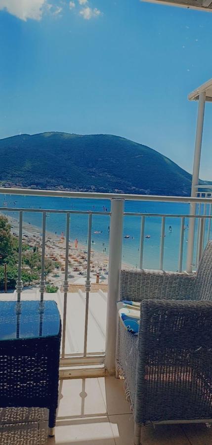 Steven Apartment Vasiliki  Ngoại thất bức ảnh