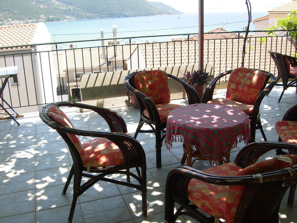 Steven Apartment Vasiliki  Ngoại thất bức ảnh